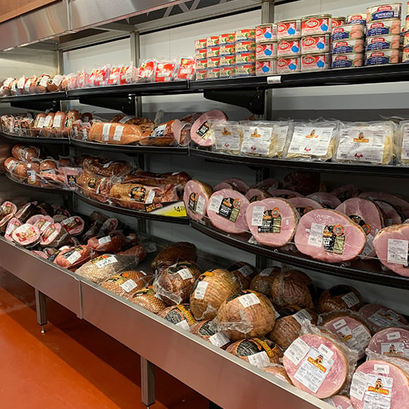 Meat-Curved-CTM-Shelving