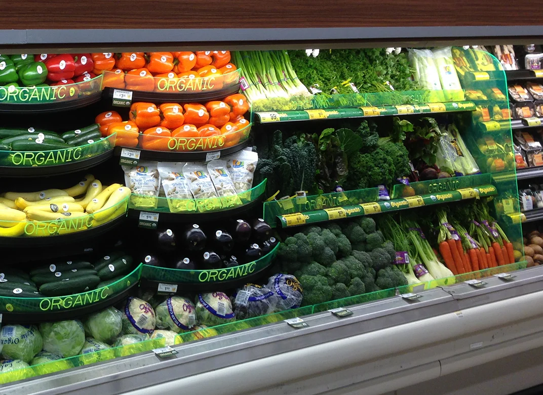 Carlson AirFlo — Merchandising Expertise 74° Half Curved Basket Divider