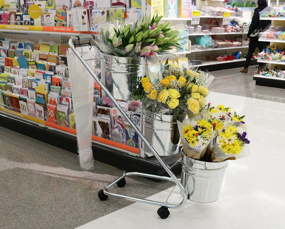 Mobile Silver Bucket Display