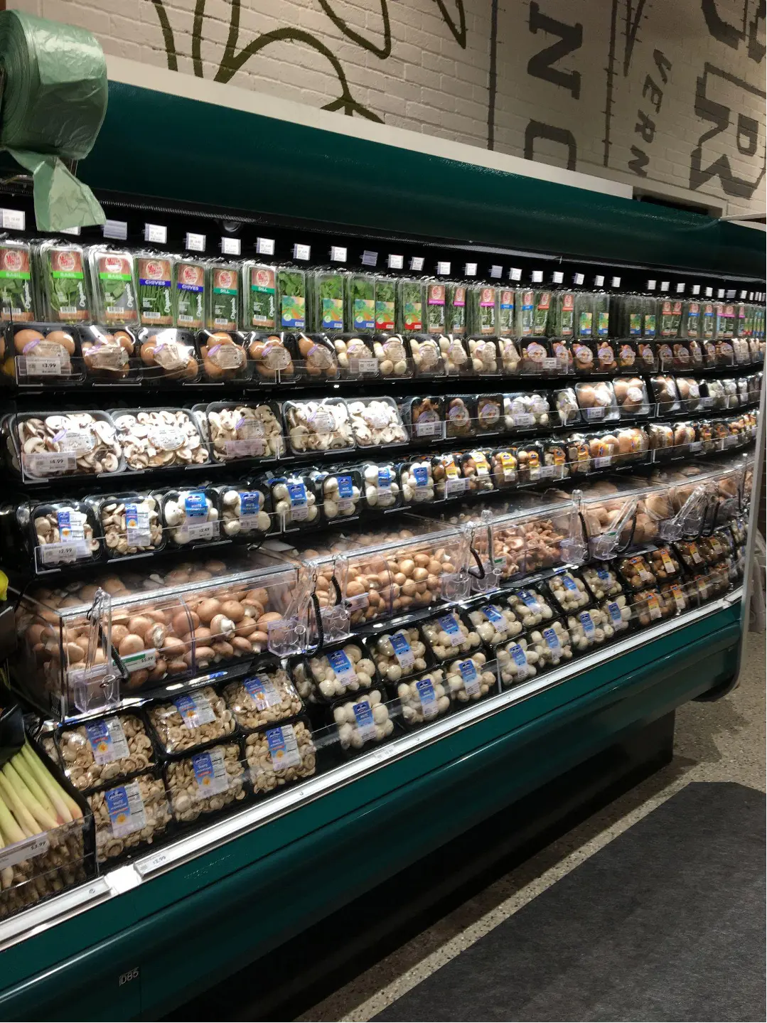Carlson AirFlo — Merchandising Expertise Merchandising a Mushroom Set