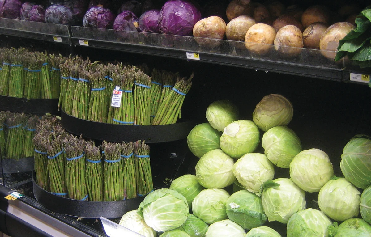 Carlson AirFlo — Merchandising Expertise Curved Watertight Asparagus Tray