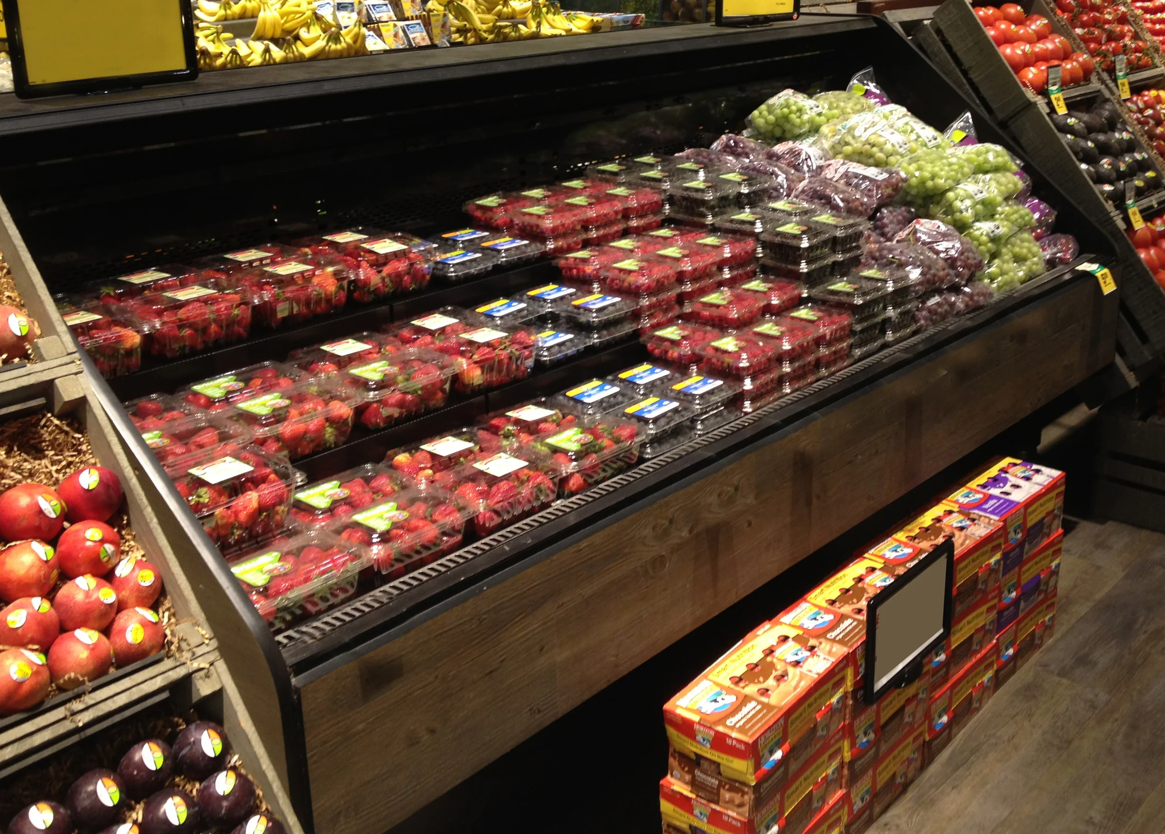 Carlson AirFlo — Merchandising Expertise 3 MultiStep Rack (with no roll stop)
