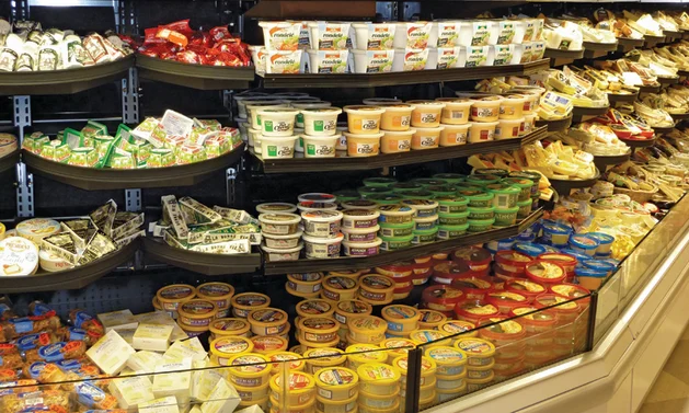 Carlson AirFlo — Merchandising Expertise Corner Shelf