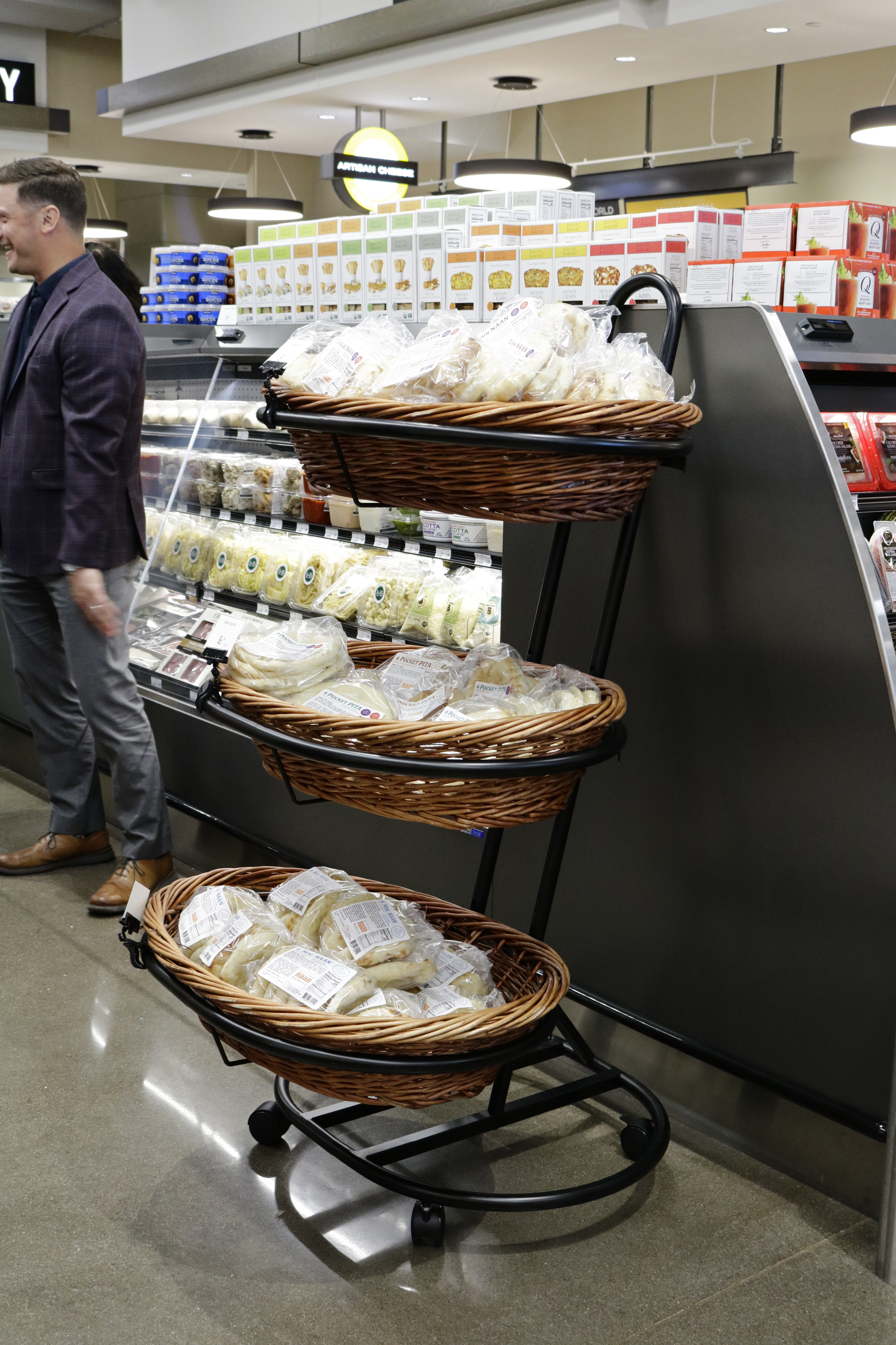 Cross-merchandising deli display